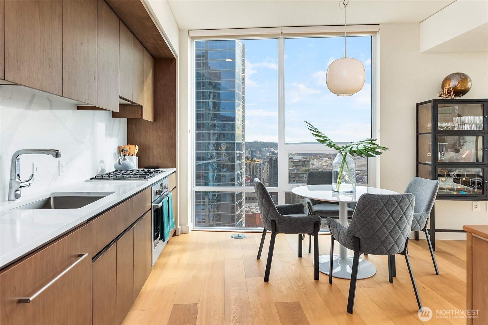 121 Stewart Street Unit: 2505