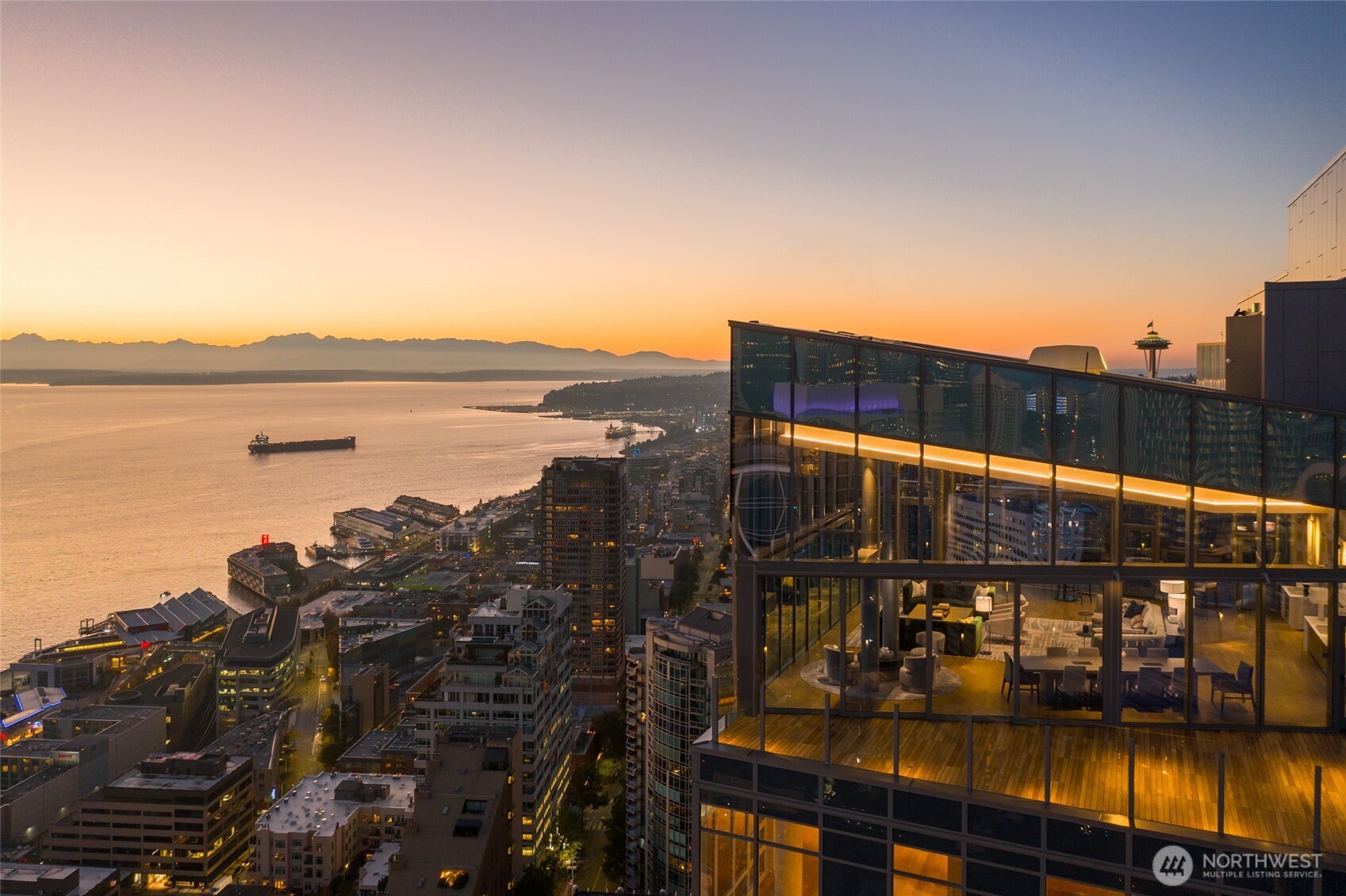 121 Stewart Street Unit: 2505