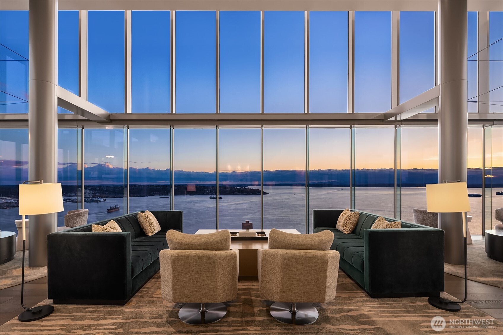 121 Stewart Street Unit: 2505