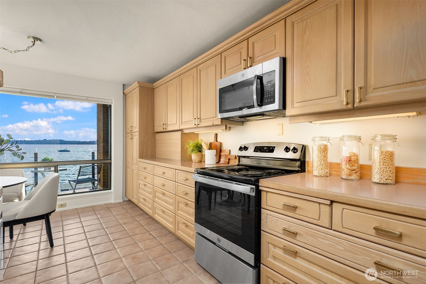 6225 Lake Washington Boulevard NE Unit: 209