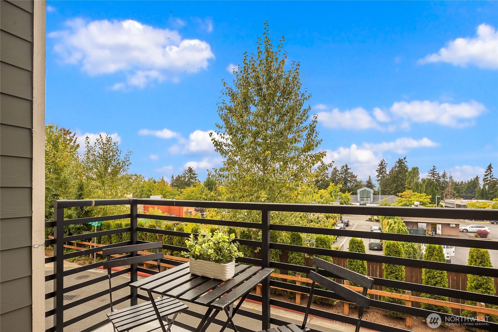 1412 157th Pl NE