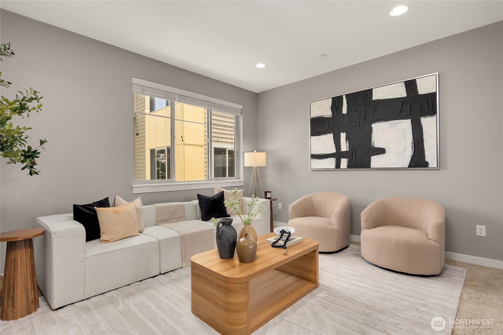 1412 157th Pl NE