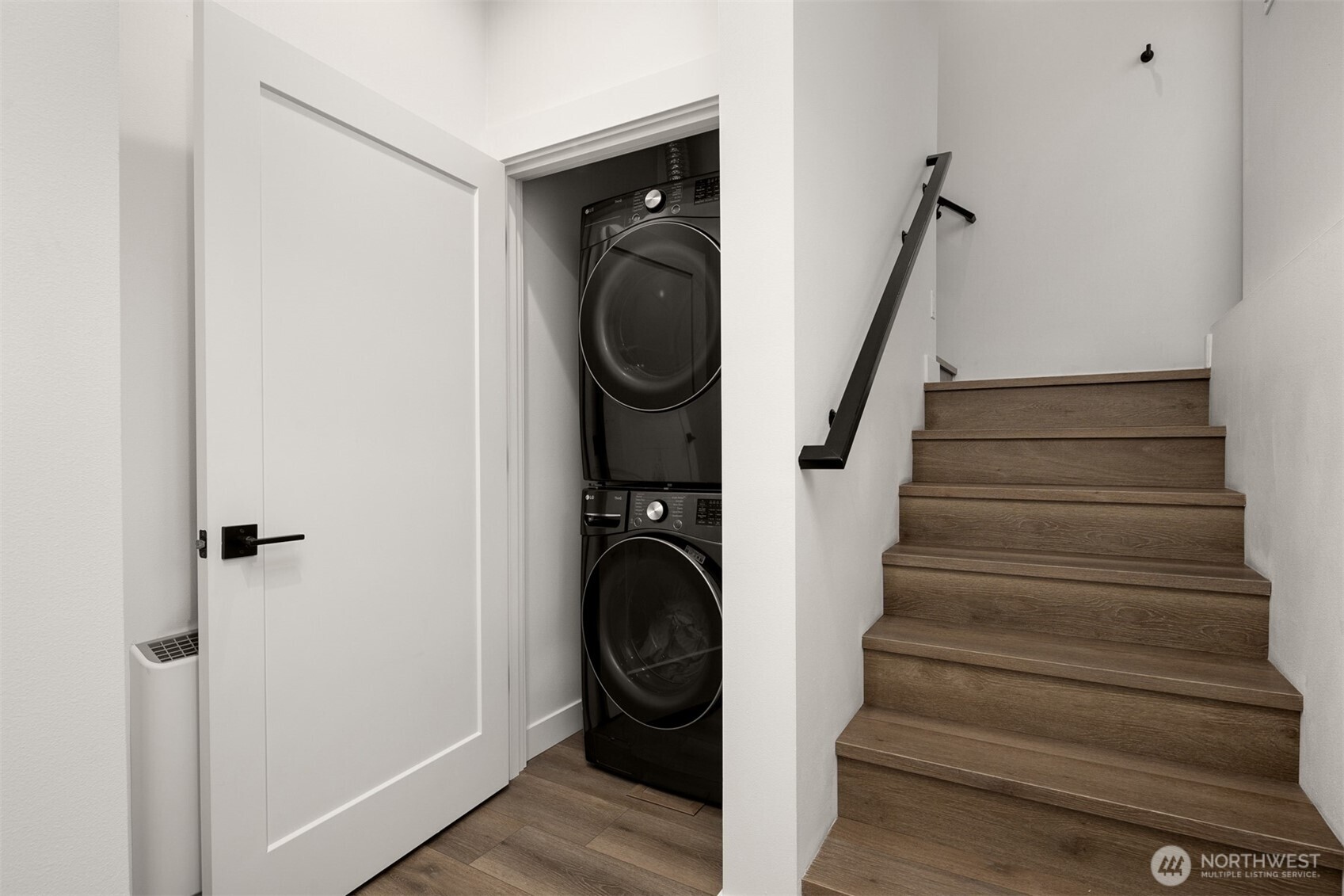 117 6th Street Unit: C
