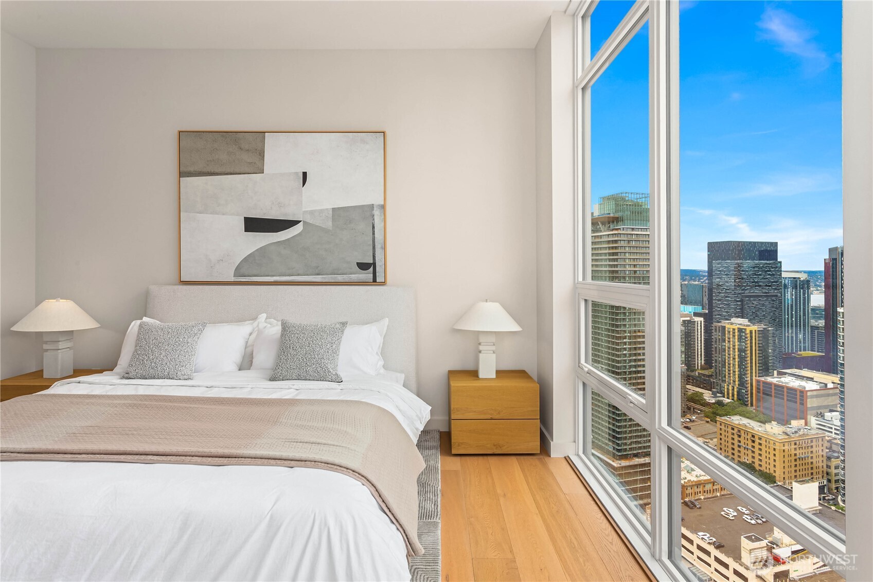 121 Stewart Street Unit: 3703