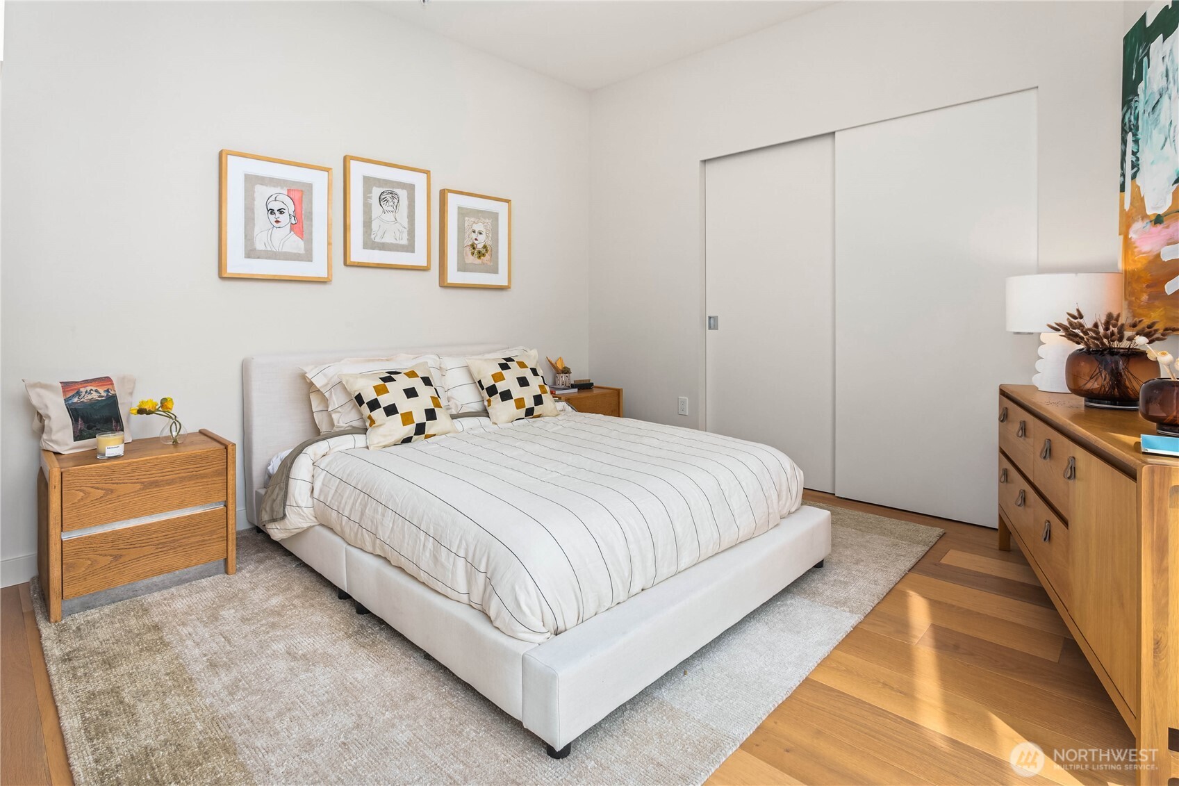 121 Stewart Street Unit: 3703