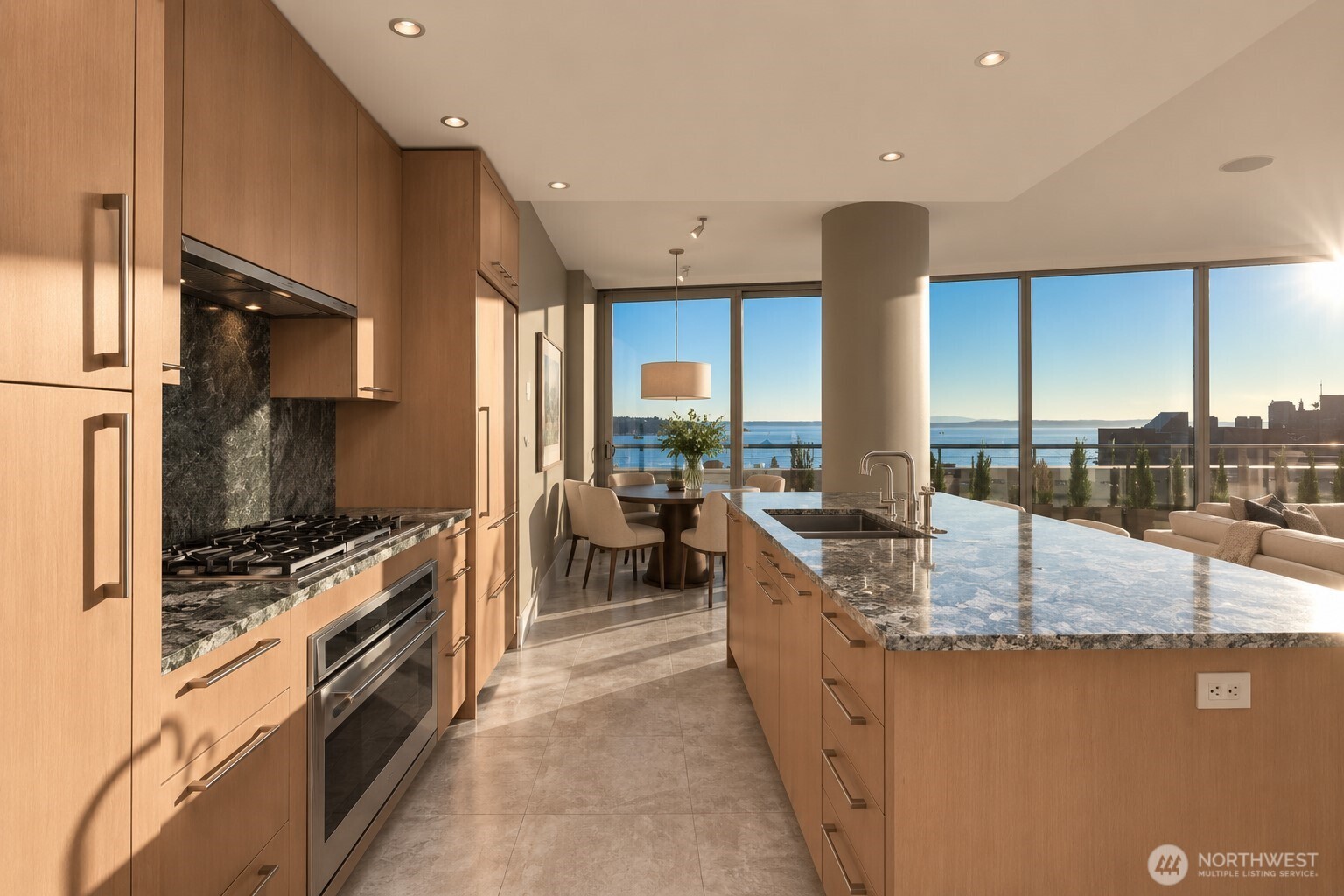 1521 2nd Avenue Unit: 700