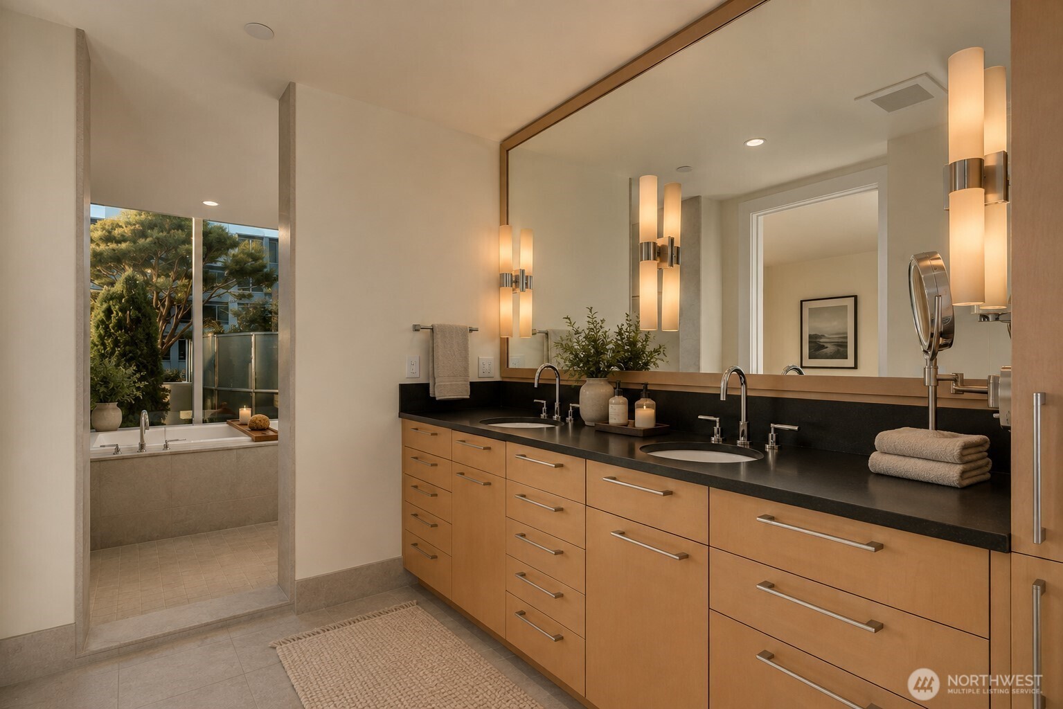 1521 2nd Avenue Unit: 700