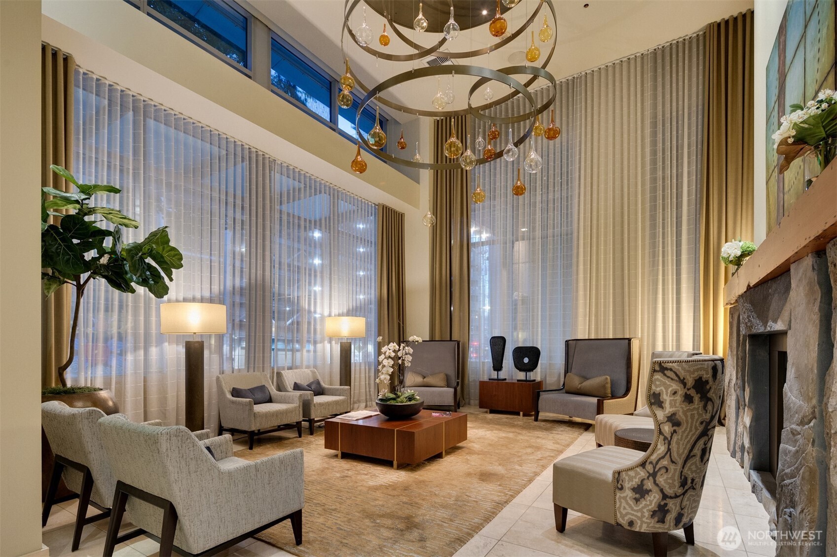 1521 2nd Avenue Unit: 700