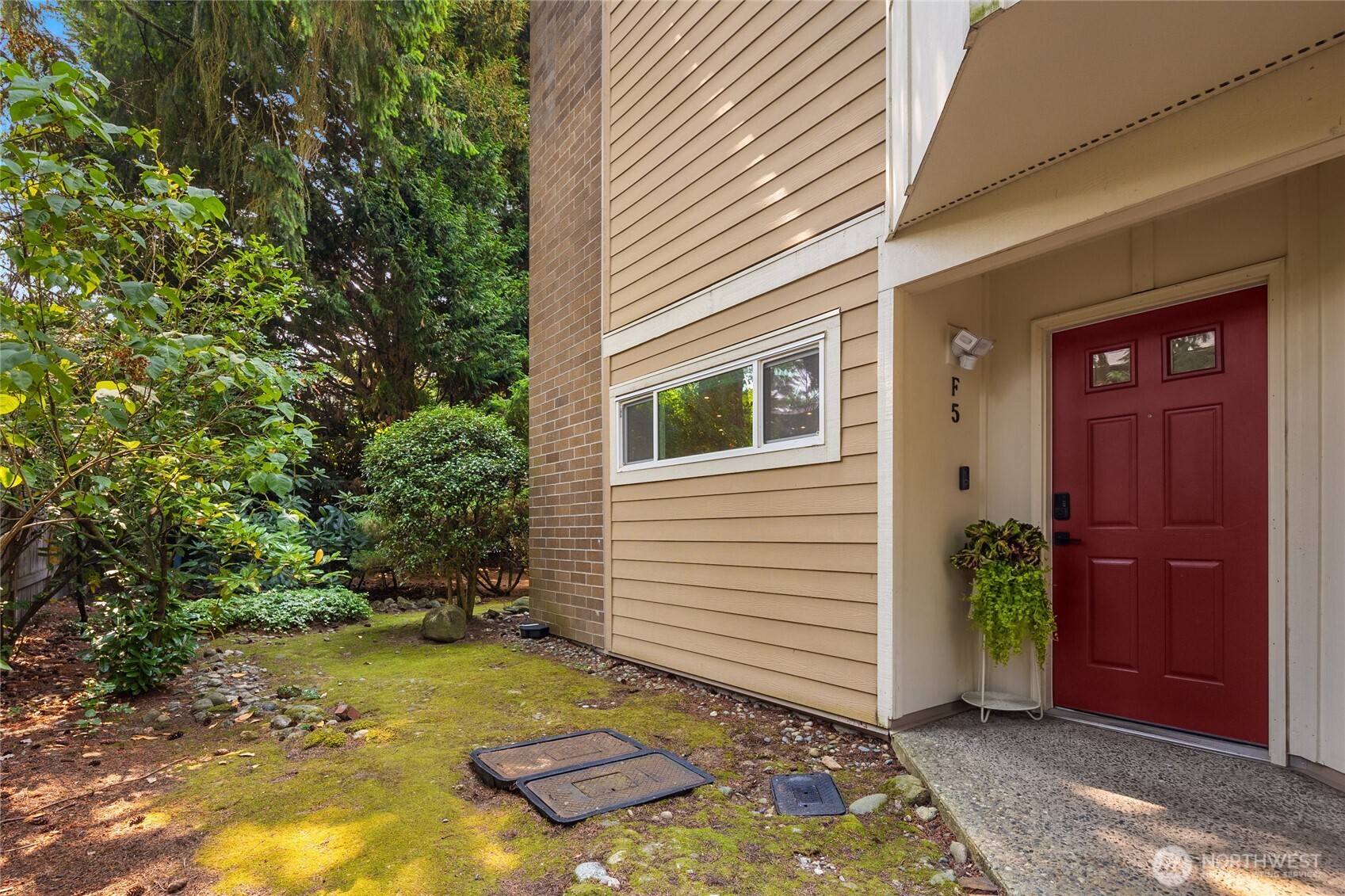 14651 NE 40th Street Unit: F5