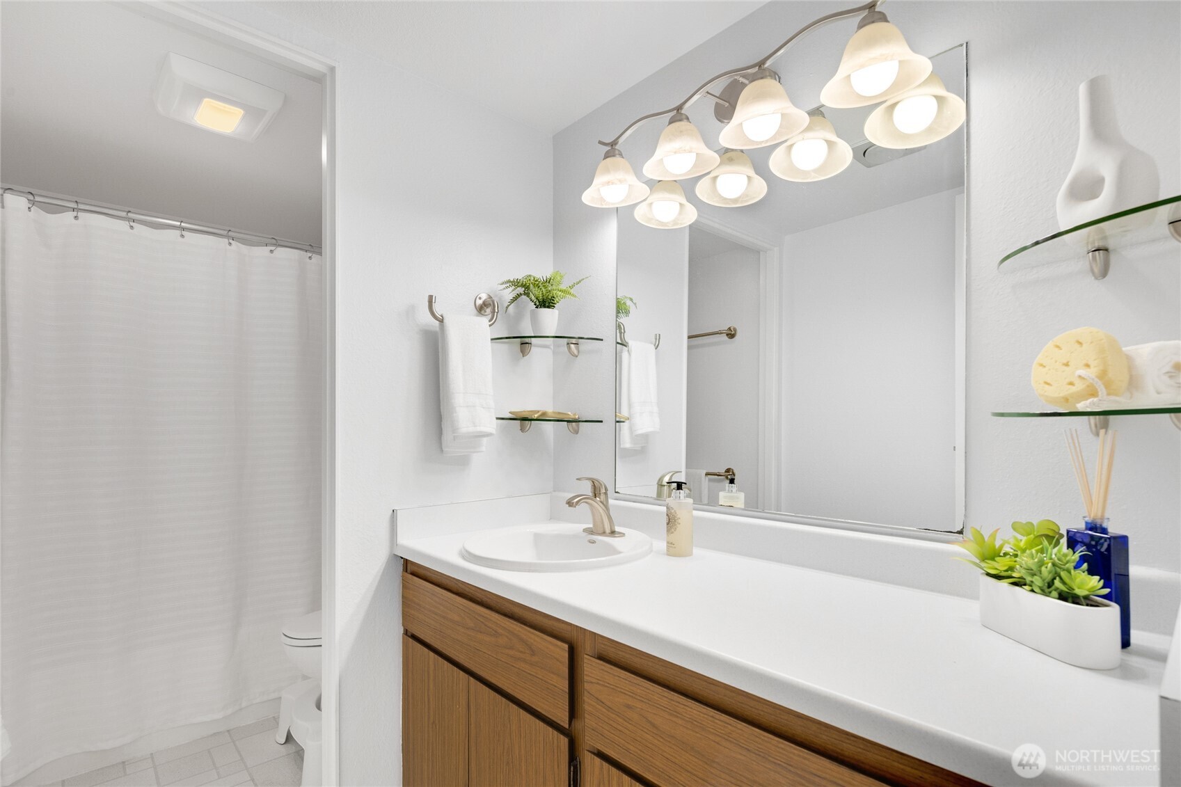 14651 NE 40th Street Unit: F5