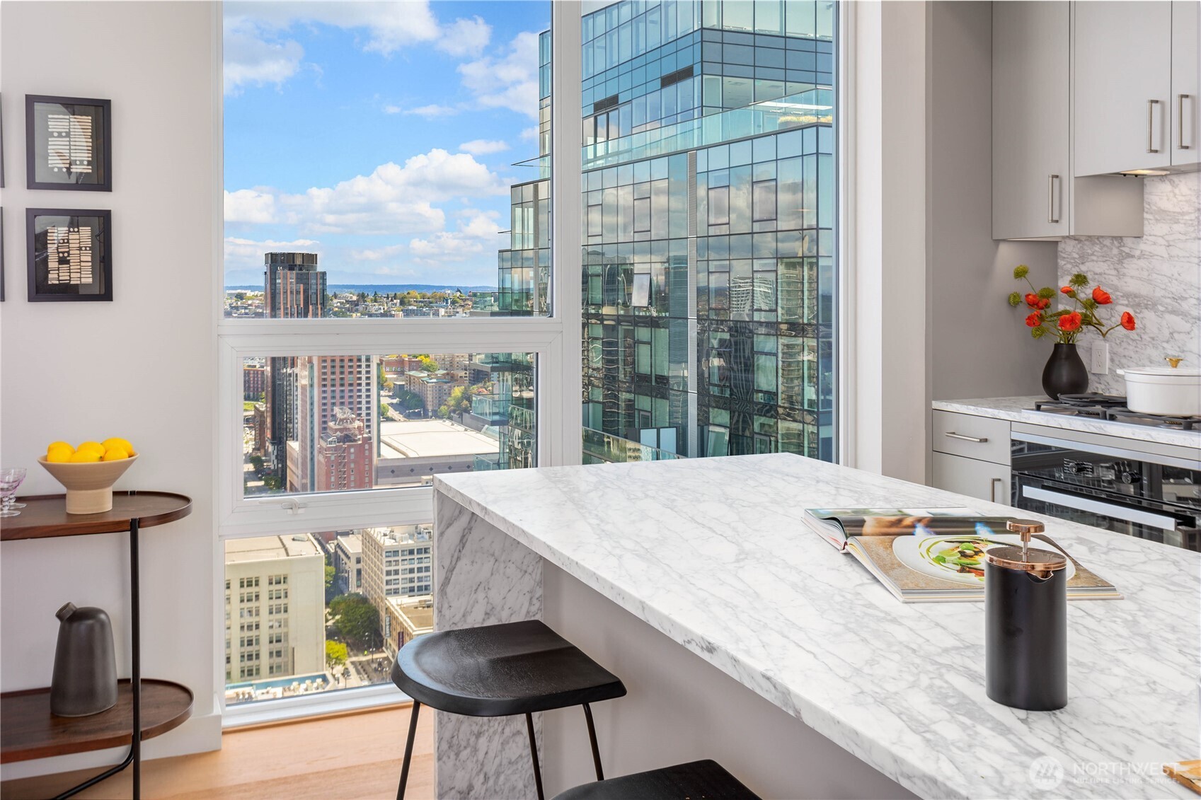 121 Stewart Street Unit: 3402