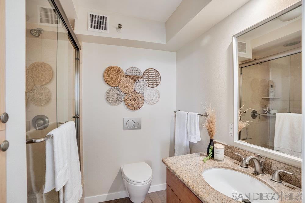 1820 Avenida Del Mundo 306