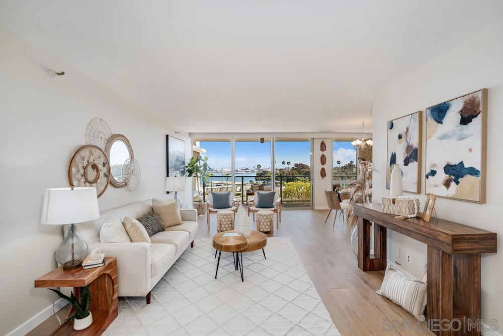 1820 Avenida Del Mundo 306