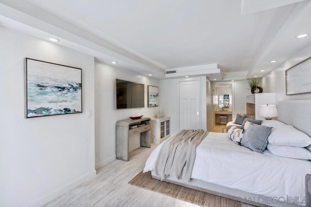 1810 Avenida Del Mundo 1101