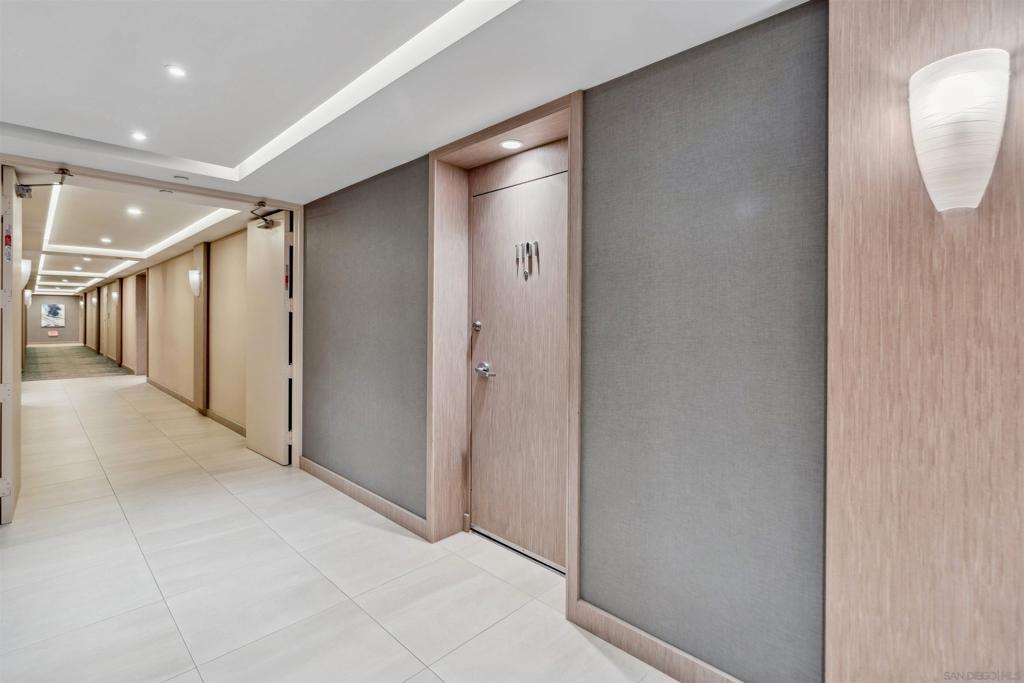 1810 Avenida Del Mundo 1101