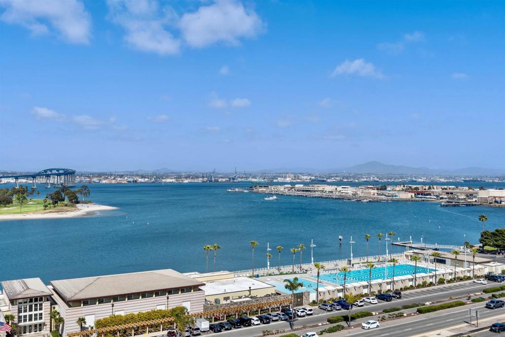 1810 Avenida Del Mundo 1101