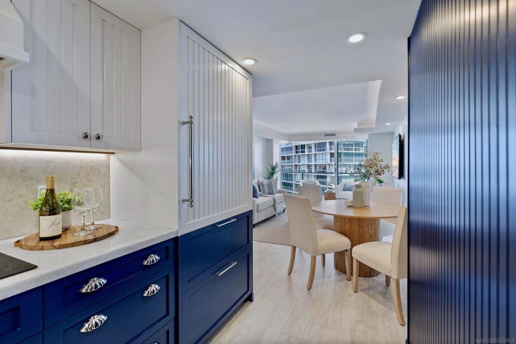 1810 Avenida Del Mundo 1101