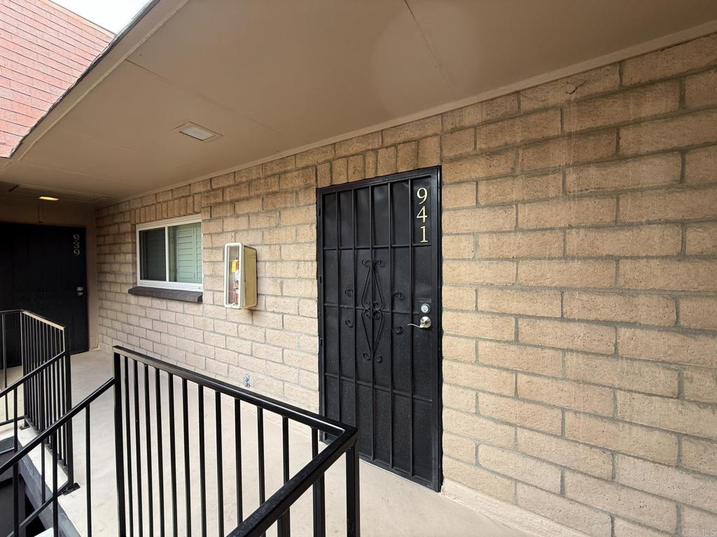 941 D Avenue