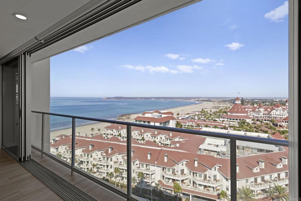 1710 Avenida del Mundo 1408