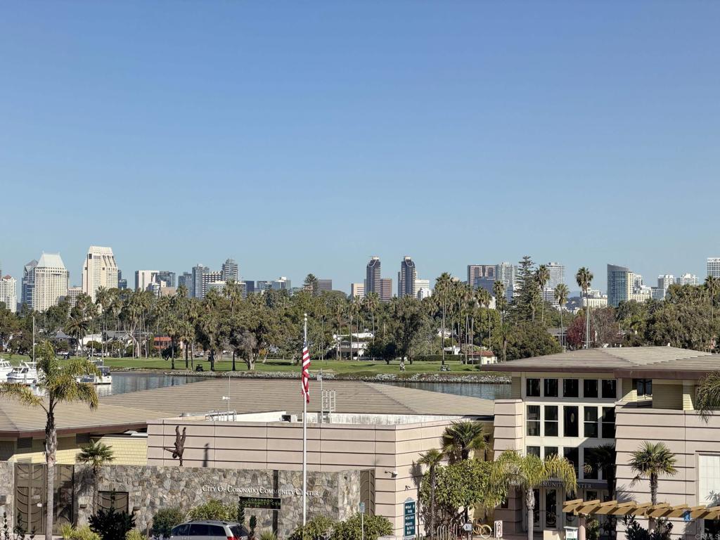 1820 Avenida Del Mundo 208