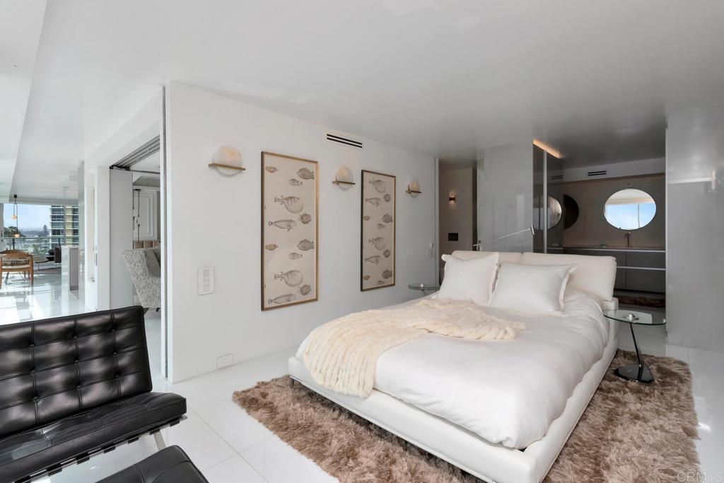 1760 Avenida Del Mundo 504