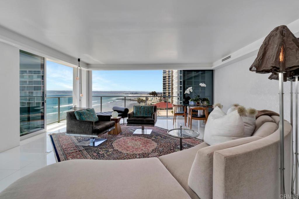 1760 Avenida Del Mundo 504