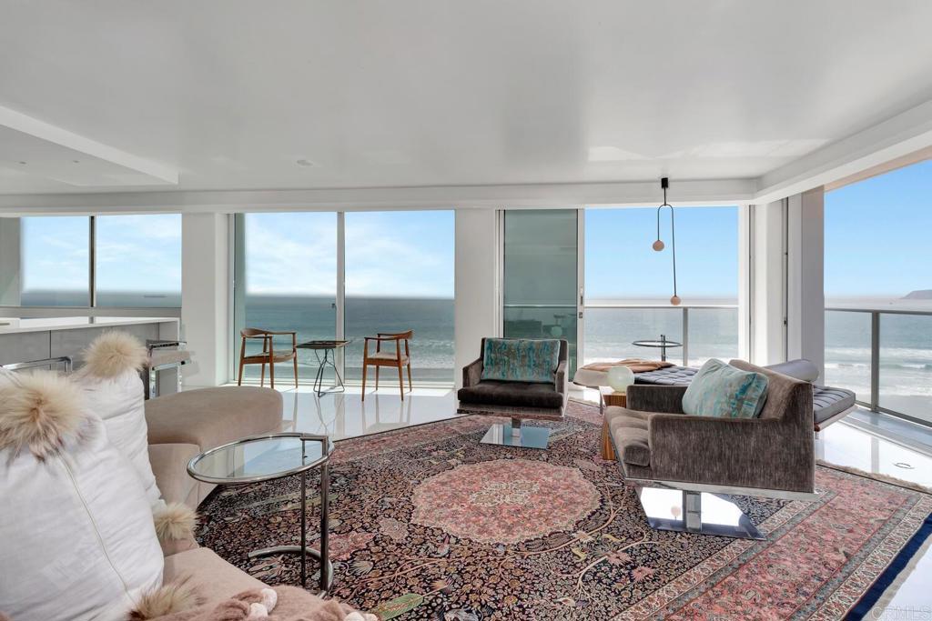 1760 Avenida Del Mundo 504