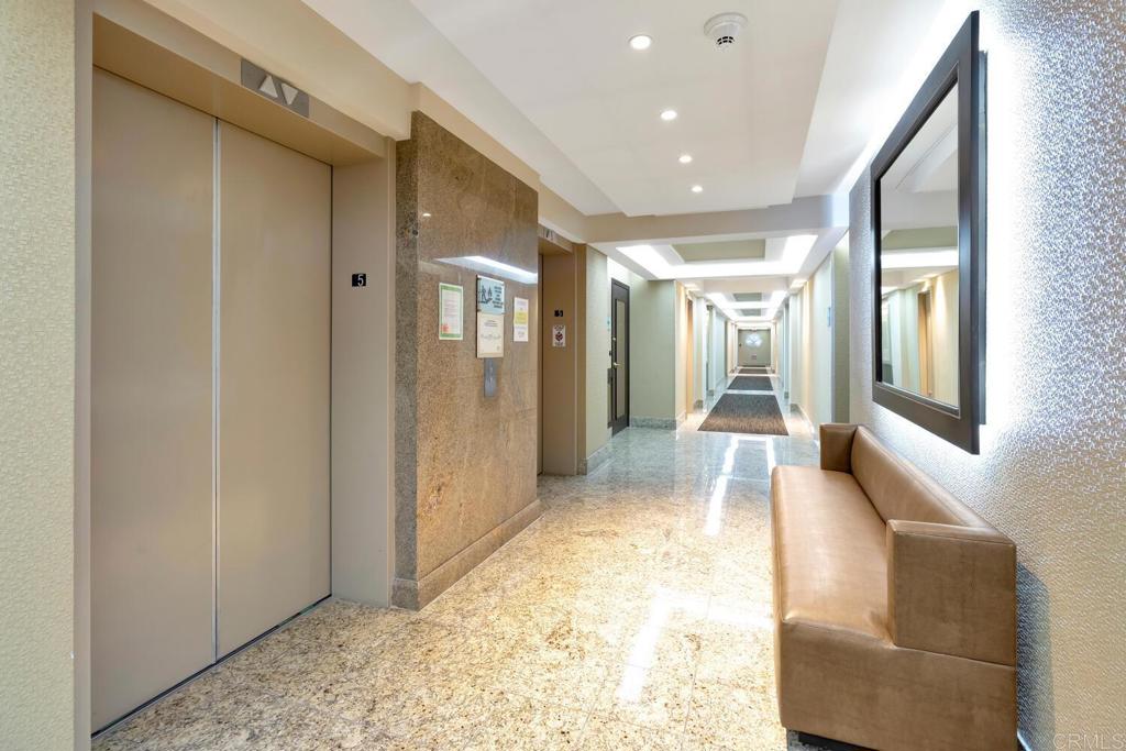 1760 Avenida Del Mundo 504