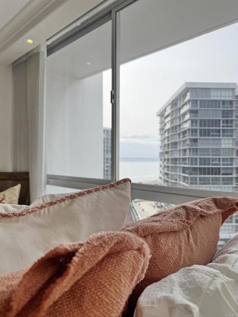 1770 Avenida Del Mundo 809