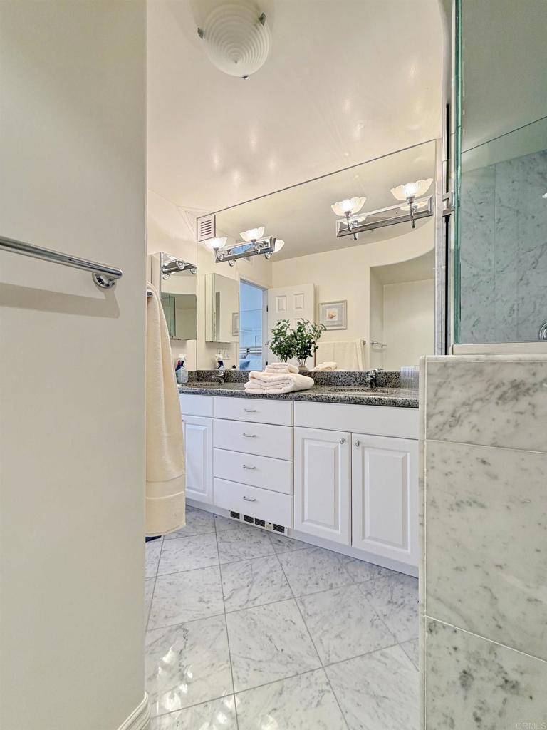 1770 Avenida Del Mundo 809