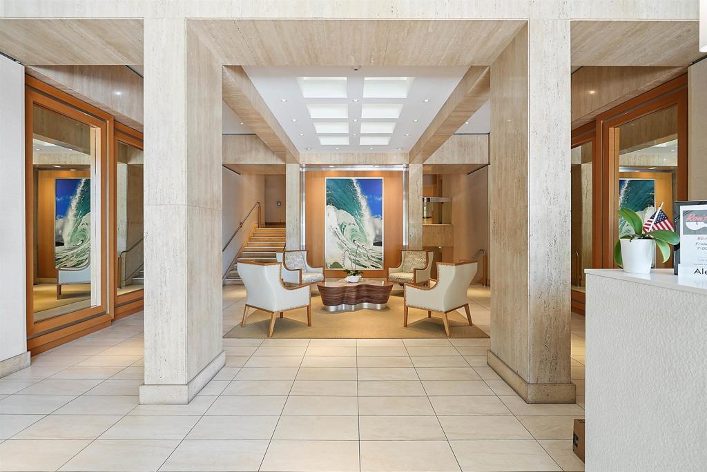 1770 Avenida Del Mundo 809