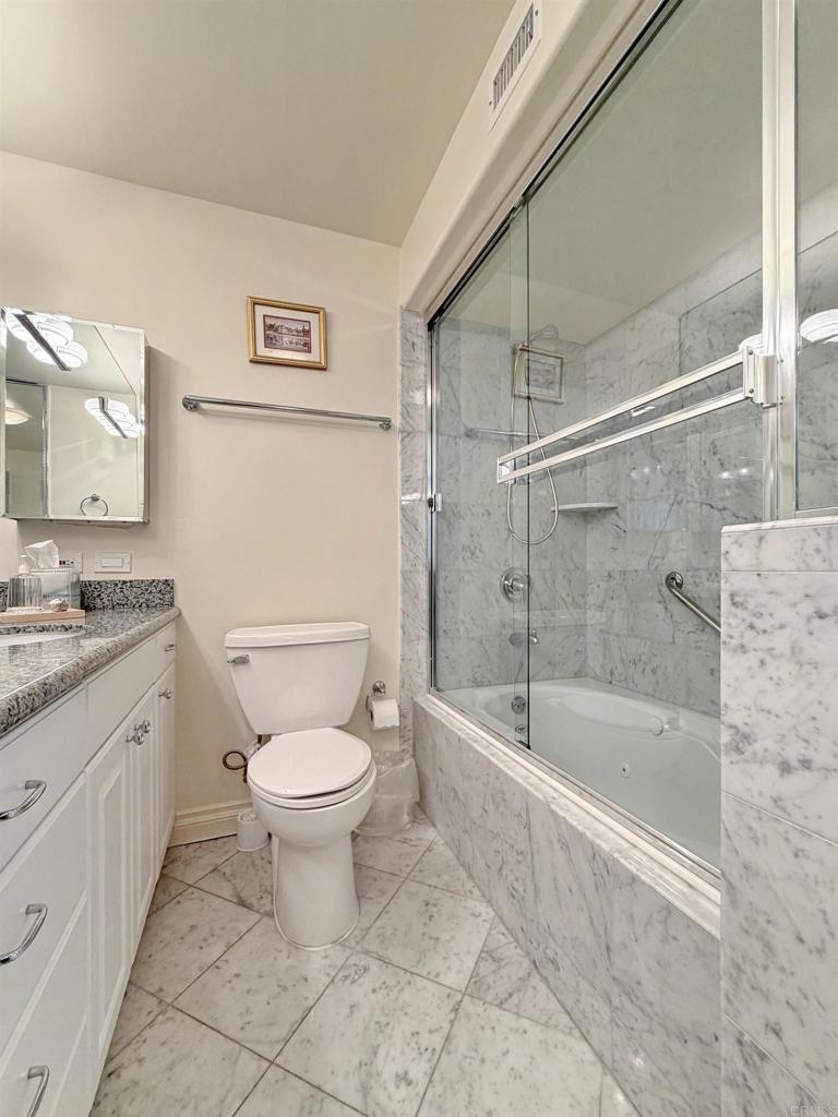 1770 Avenida Del Mundo 809