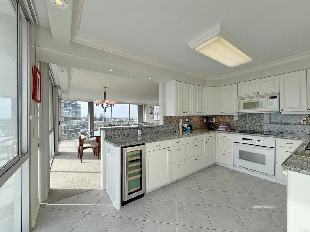 1770 Avenida Del Mundo 809