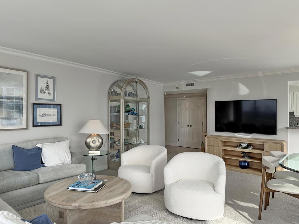 1770 Avenida Del Mundo 809