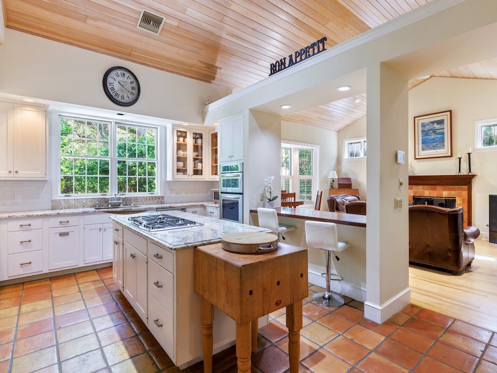 601 Tomahawk Trail