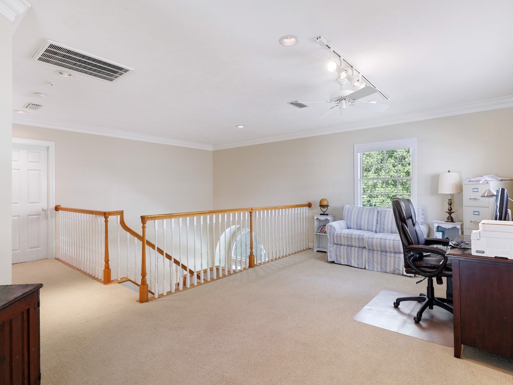 601 Tomahawk Trail