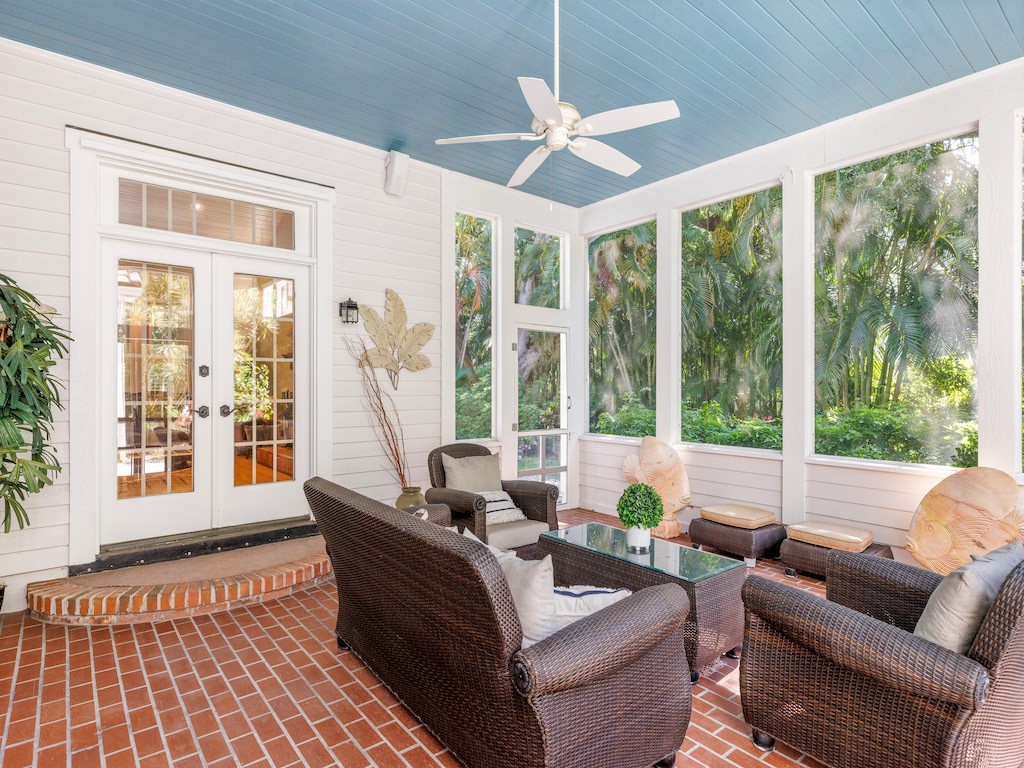 601 Tomahawk Trail