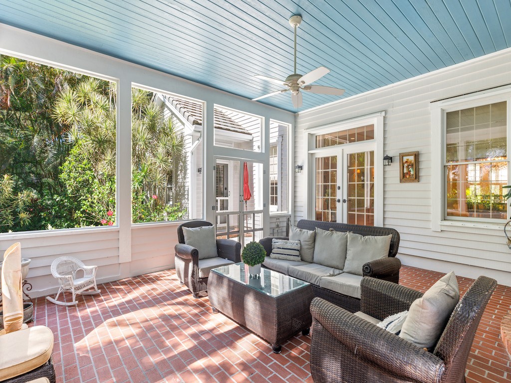 601 Tomahawk Trail