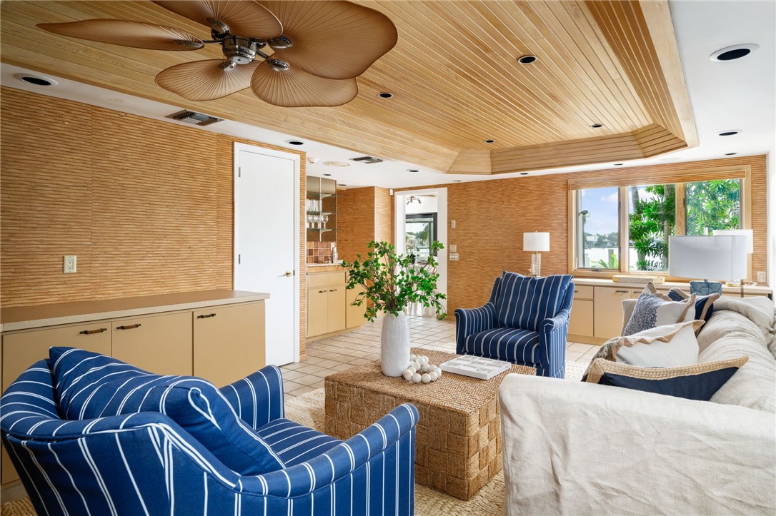 705 Harbour Drive