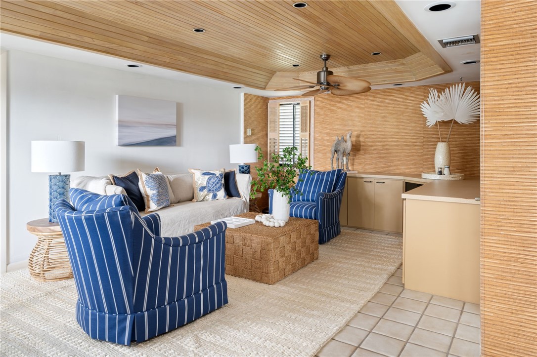 705 Harbour Drive