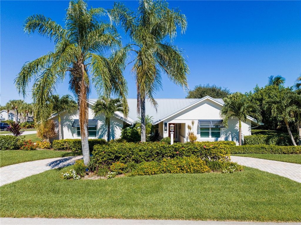 1100 Admirals Walk