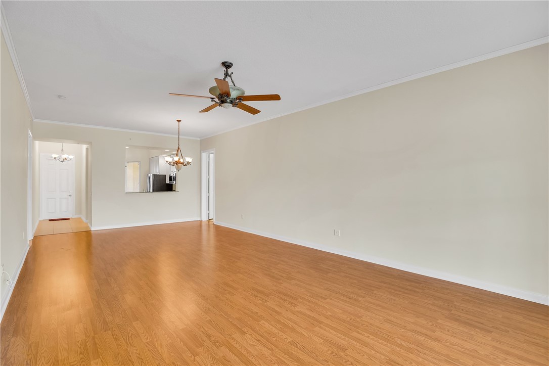 7 Harbour Isle Drive E PH04