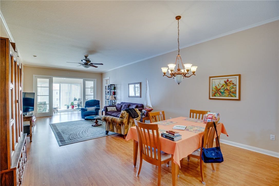 6 Harbour Isle Drive E PH05