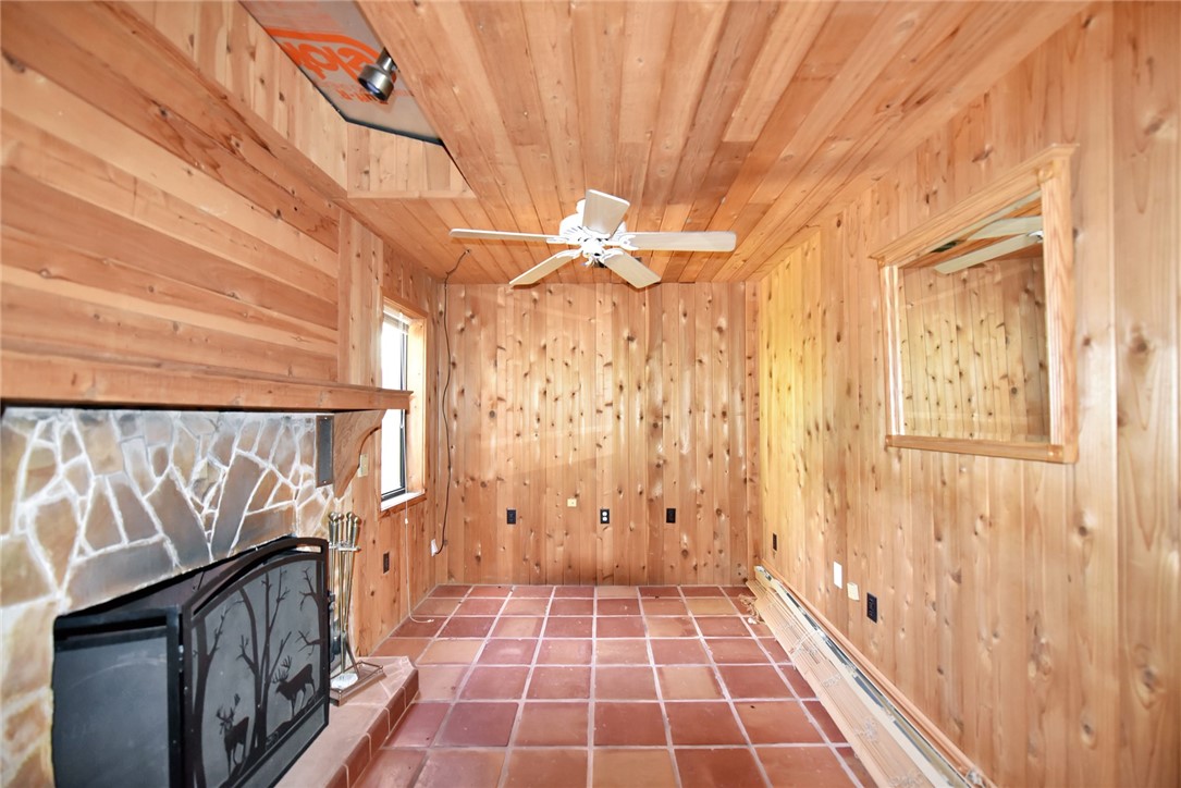 3362 Selvitz Road