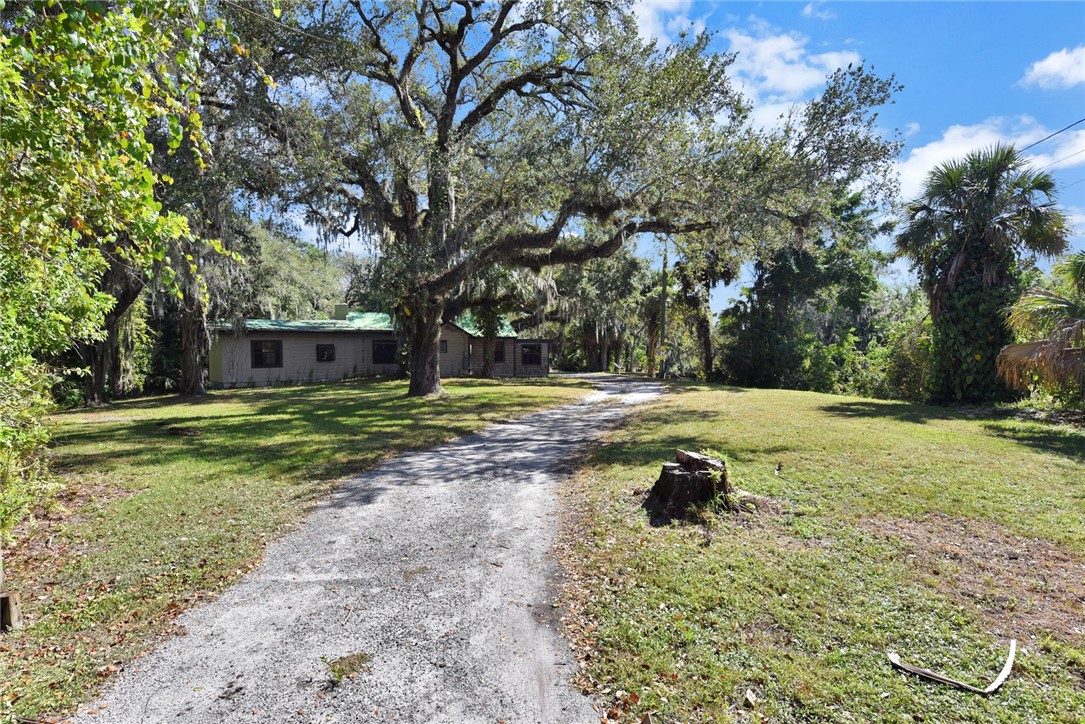 3362 Selvitz Road