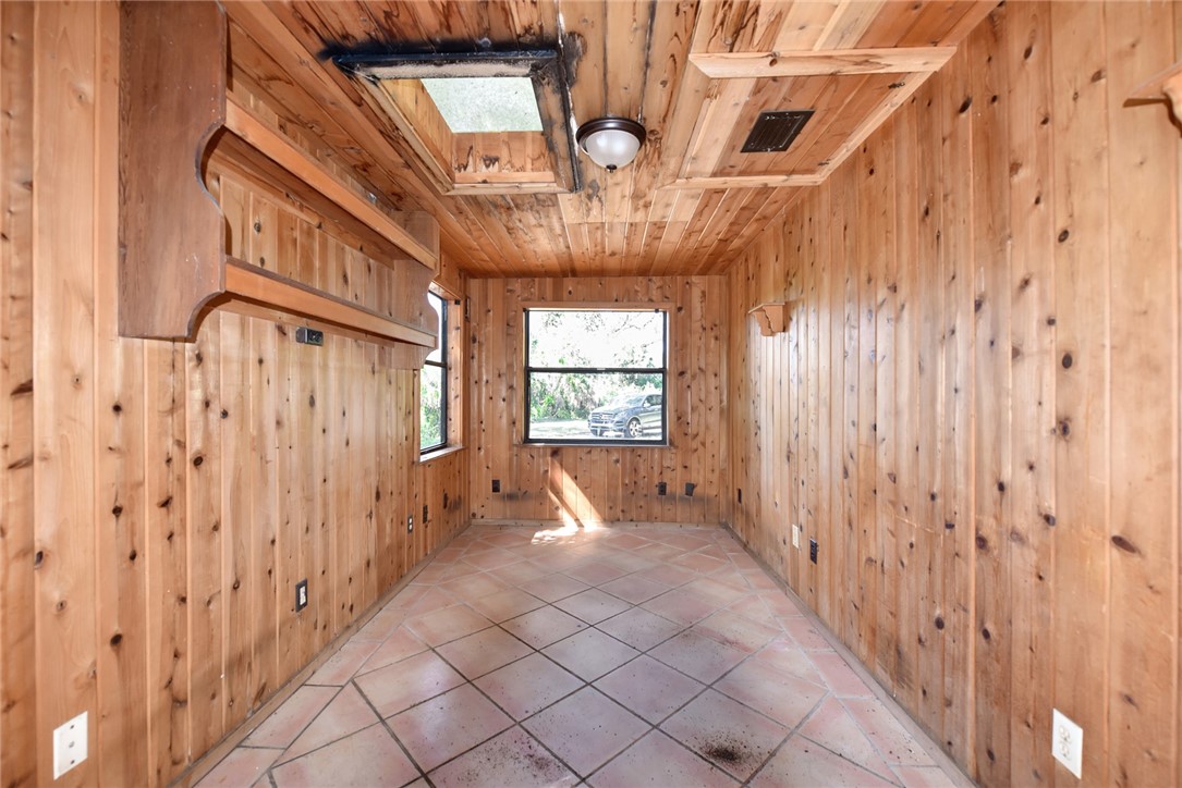 3362 Selvitz Road