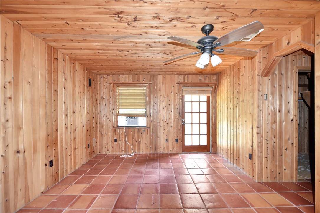 3362 Selvitz Road