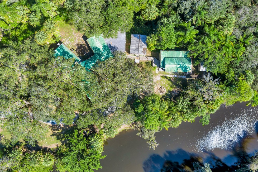3362 Selvitz Road