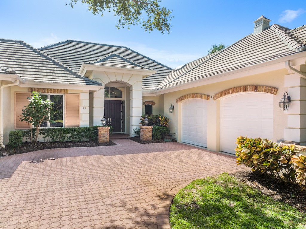 21 S White Jewel Court
