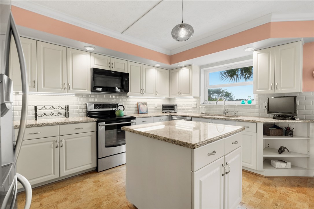 8880 N Sea Oaks Way 201
